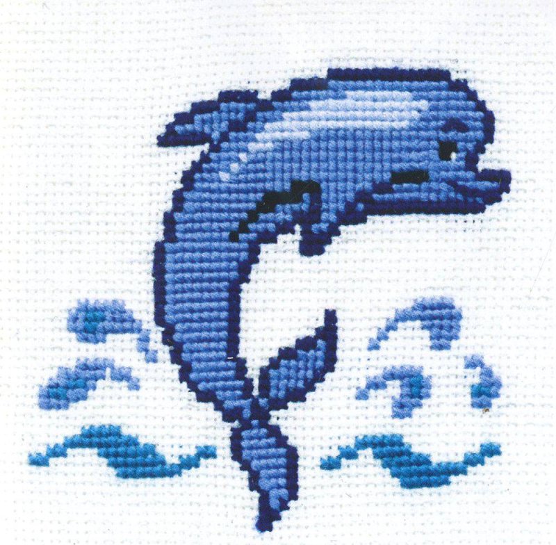 Вышивка Дельфин